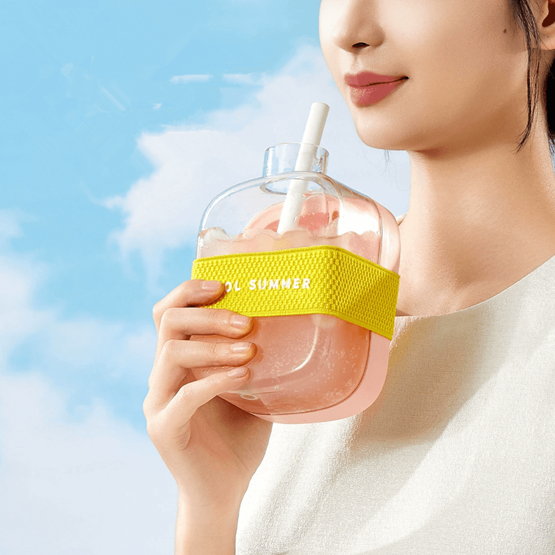 🧊 2-in-1 Ice Cube Bottle – Quick Ice Making & Refreshing Sips