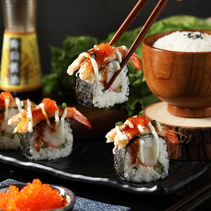 Roll, Press, Enjoy: The Ultimate Sushi-Making Kit – Perfect for You & Your Loved Ones!